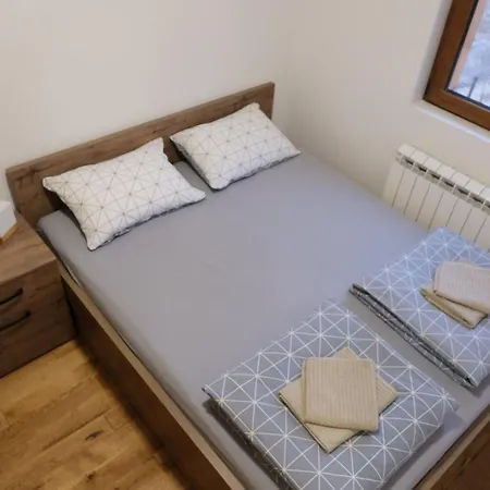 דירה Irvas זלאטיבור